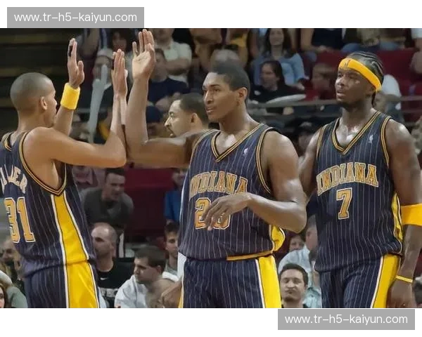 巨星传承:奥尼尔vs小奥,谁能书写属于自己的传奇? 巨星传承:奥尼尔vs小奥,谁能书写属于自己的传奇?